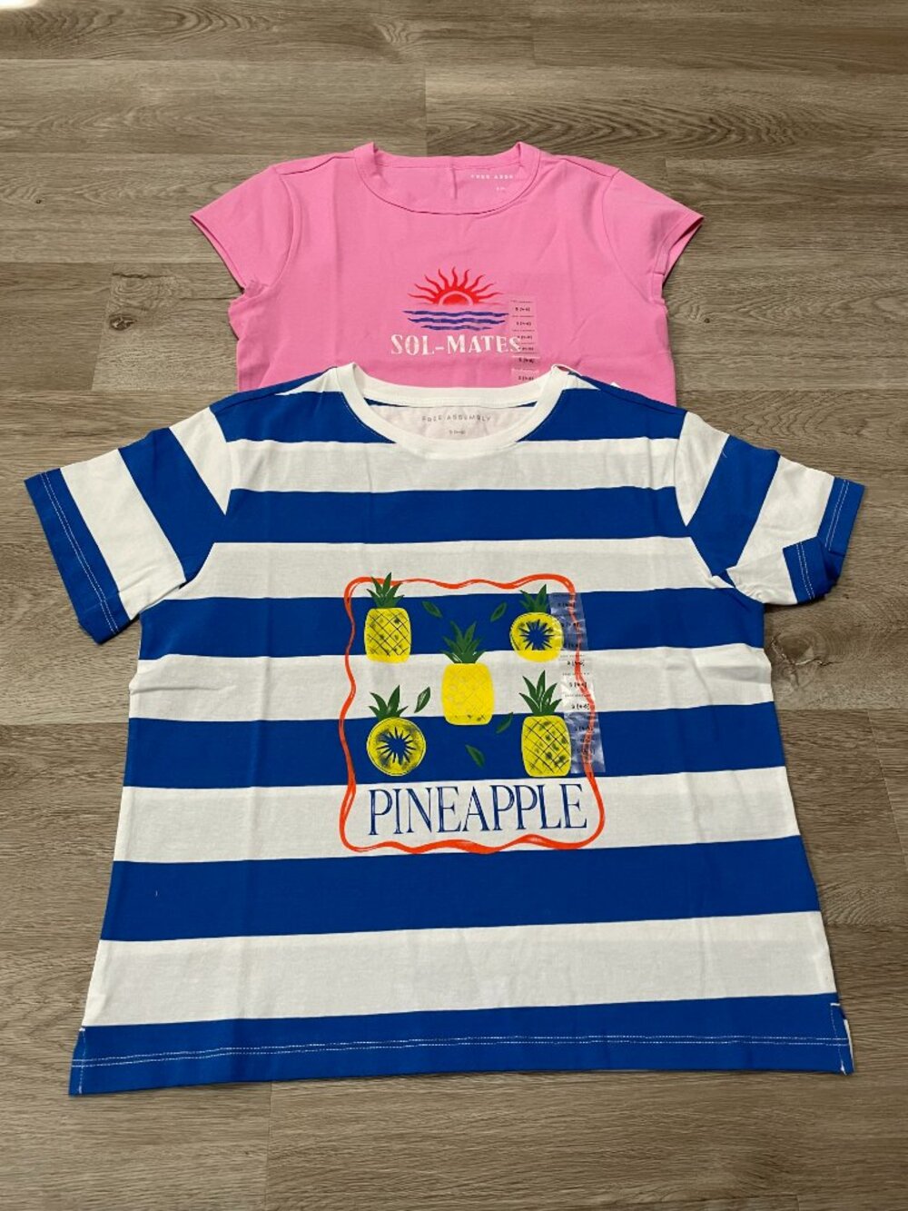 Graphics Tee Bundle - Picture 9 of 10